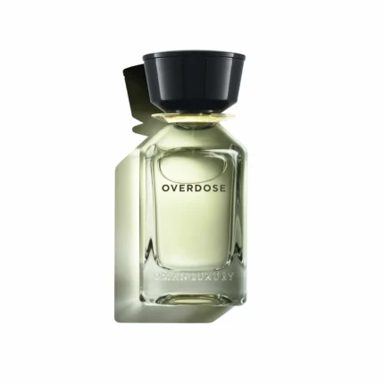 Frasco transparente con líquido verde pálido de Overdose de Oman Luxury y tapón negro