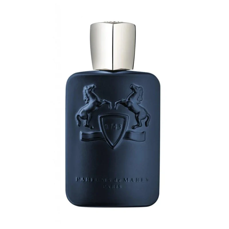 Frasco azul oscuro de Layton de Parfum de Marly con tapón dorado y cuerpo curvado